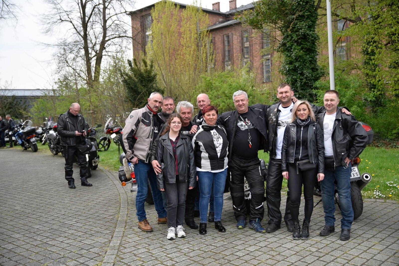 Zdjęcie w galerii na portalu naszraciborz.pl: Bolo i przyjaciele rozpoczęli sezon. Motocykle zjechały na Starą Wieś wiadomości z regionu