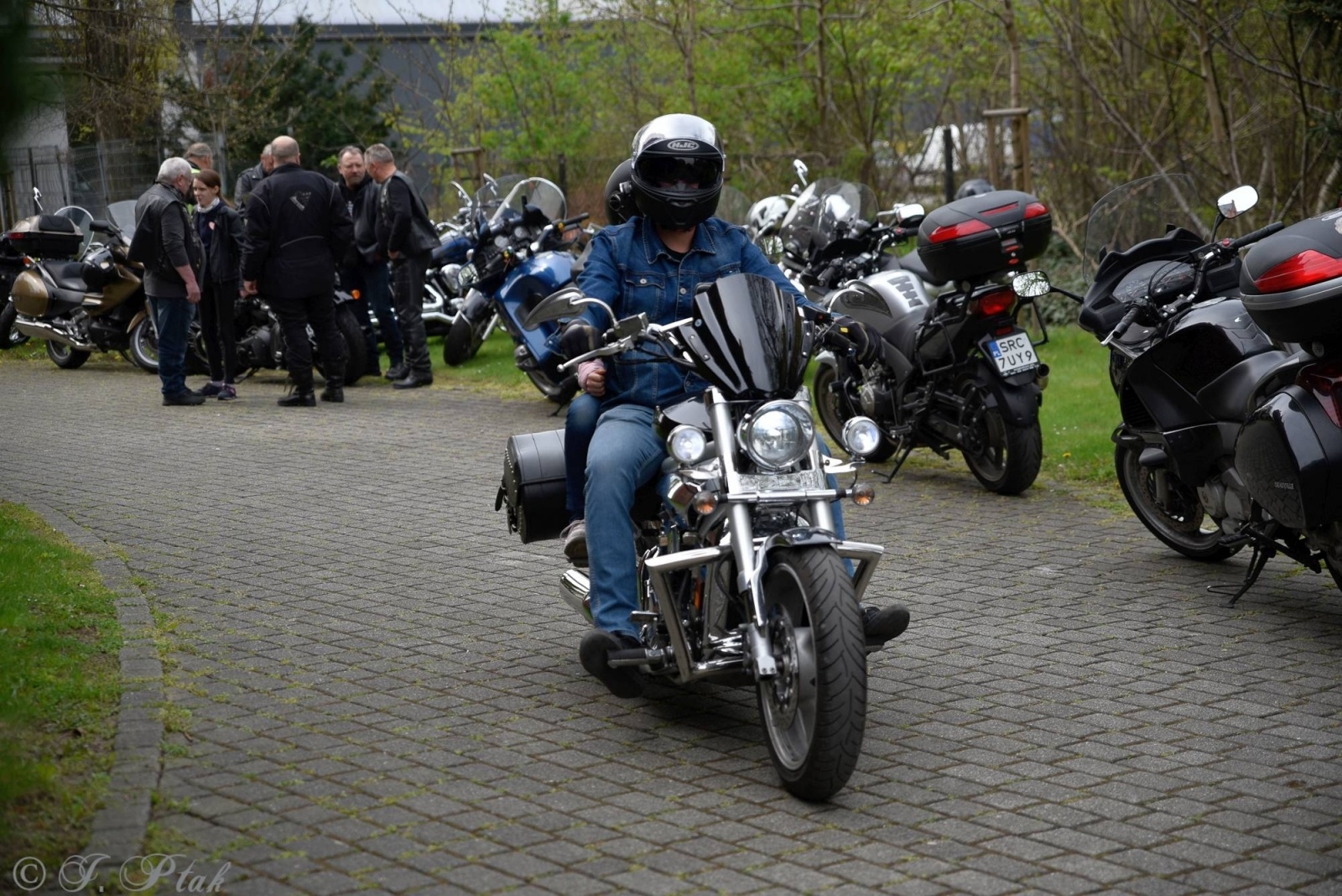 Zdjęcie w galerii na portalu naszraciborz.pl: Bolo i przyjaciele rozpoczęli sezon. Motocykle zjechały na Starą Wieś wiadomości z regionu