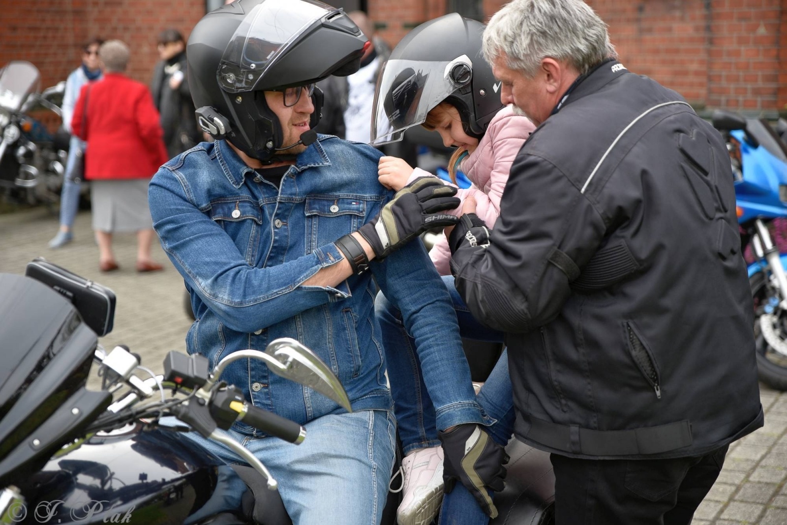 Zdjęcie w galerii na portalu naszraciborz.pl: Bolo i przyjaciele rozpoczęli sezon. Motocykle zjechały na Starą Wieś wiadomości z regionu