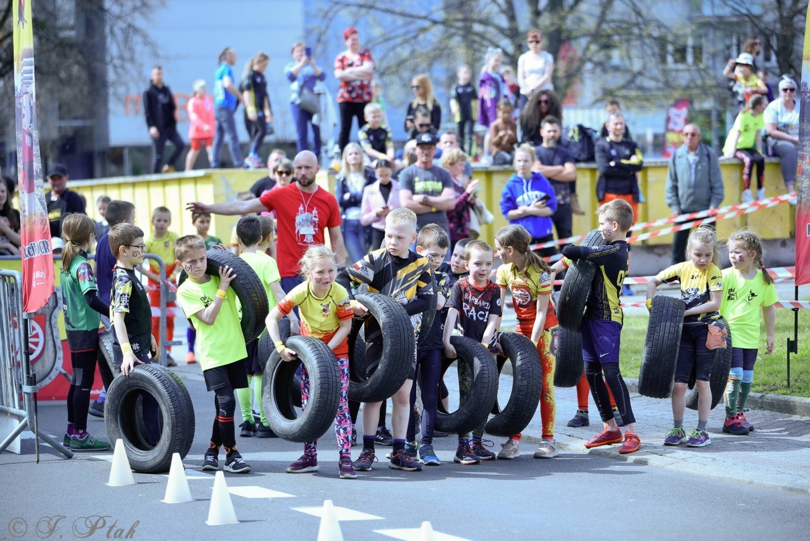 Zdjęcie w galerii na portalu naszraciborz.pl: Druga bitwa o basztę. Do Raciborza przyjechało 100 proc. więcej wojowników wiadomości z regionu