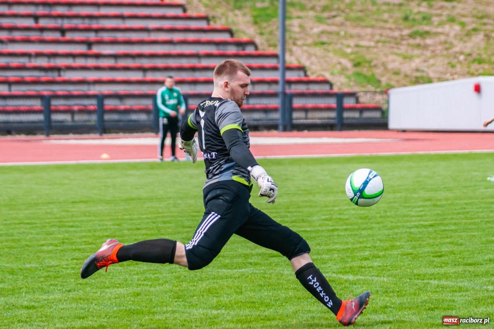Zdjęcie w galerii na portalu naszraciborz.pl: Unia zwycięska. Zła passa Tworkowa trwa [FOTO]  wiadomości z regionu
