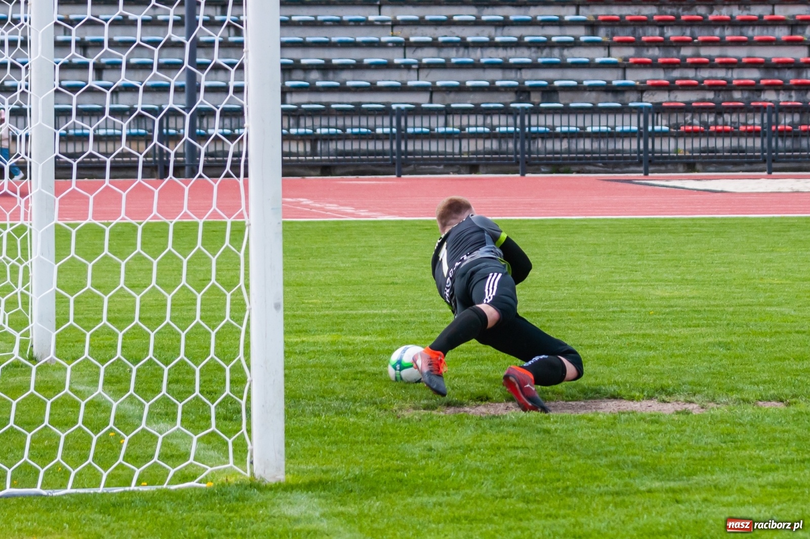 Zdjęcie w galerii na portalu naszraciborz.pl: Unia zwycięska. Zła passa Tworkowa trwa [FOTO]  wiadomości z regionu
