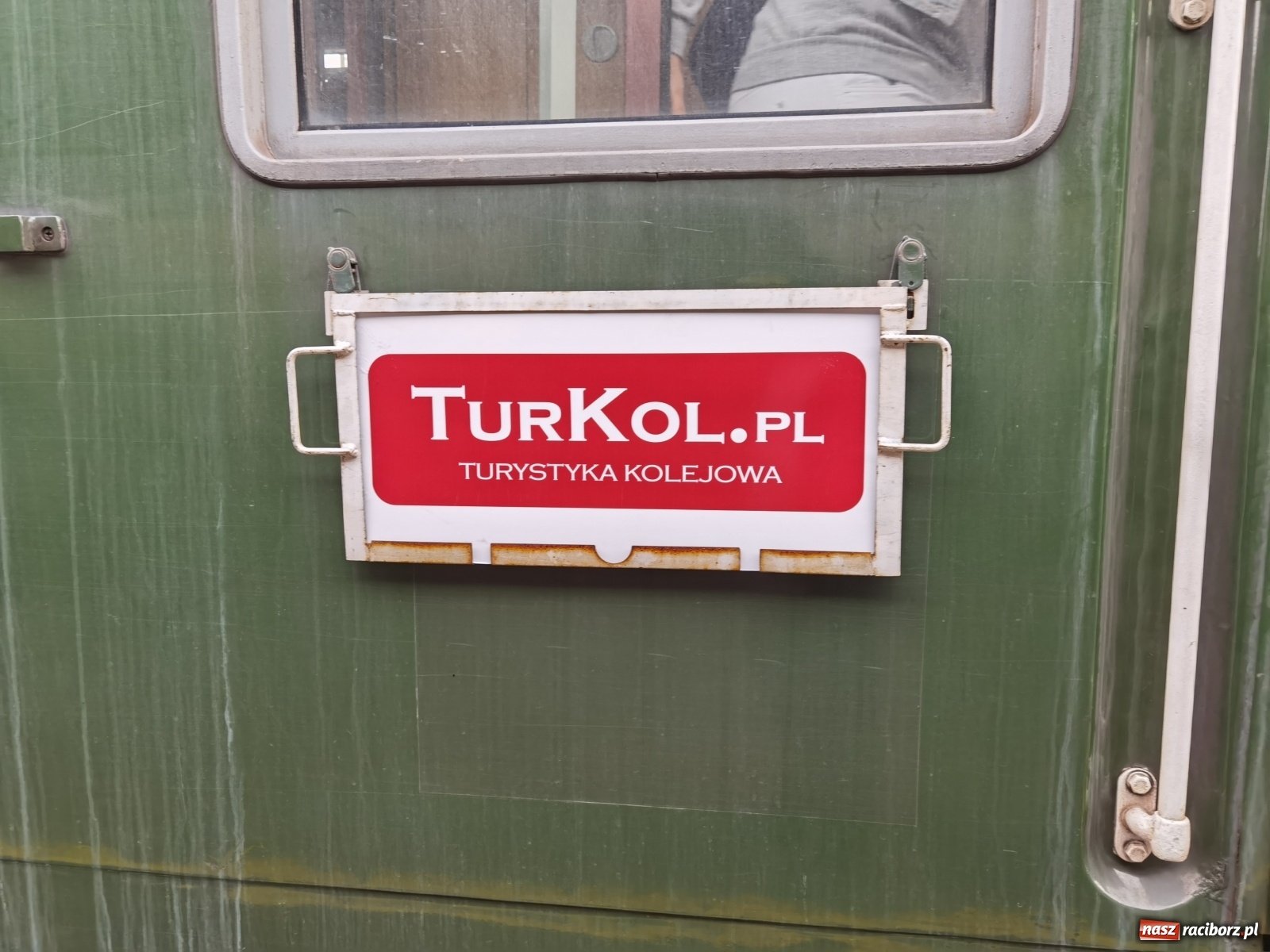 Zdjęcie w galerii na portalu naszraciborz.pl: Żwirkiem do Baborowa. Zabytkowy pociąg w trasie [FOTO i WIDEO] wiadomości z regionu