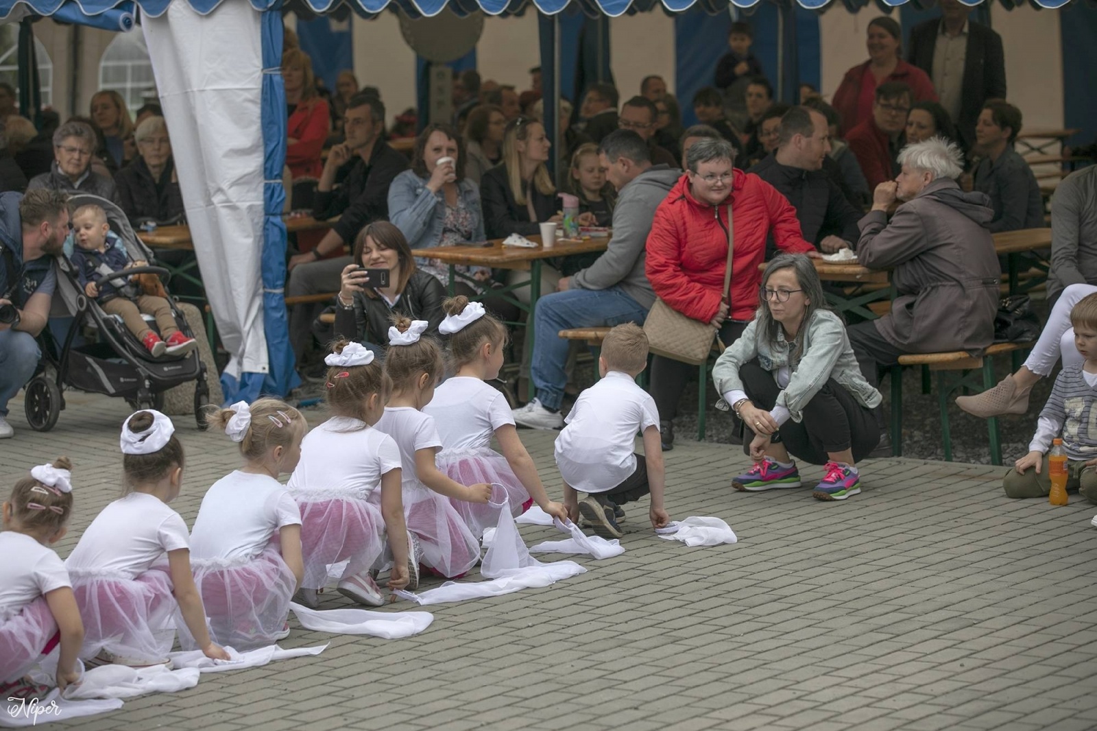 Zdjęcie w galerii na portalu naszraciborz.pl: Majówka na farskim placu w Krzanowicach [FOTO] wiadomości z regionu