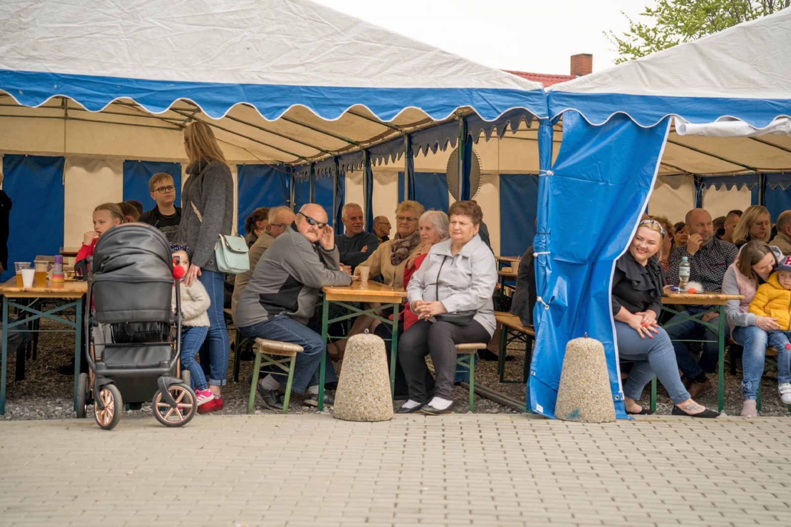 Zdjęcie w galerii na portalu naszraciborz.pl: Majówka na farskim placu w Krzanowicach [FOTO] wiadomości z regionu