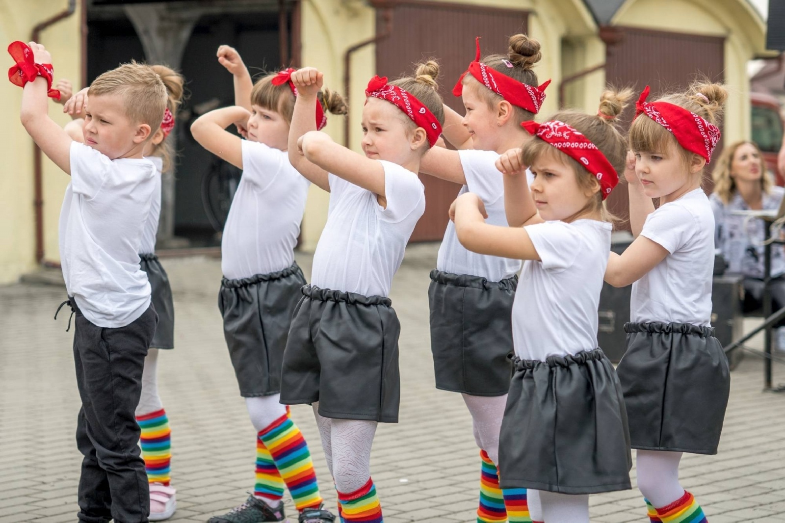 Zdjęcie w galerii na portalu naszraciborz.pl: Majówka na farskim placu w Krzanowicach [FOTO] wiadomości z regionu