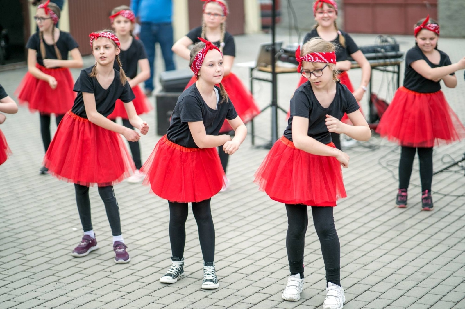 Zdjęcie w galerii na portalu naszraciborz.pl: Majówka na farskim placu w Krzanowicach [FOTO] wiadomości z regionu