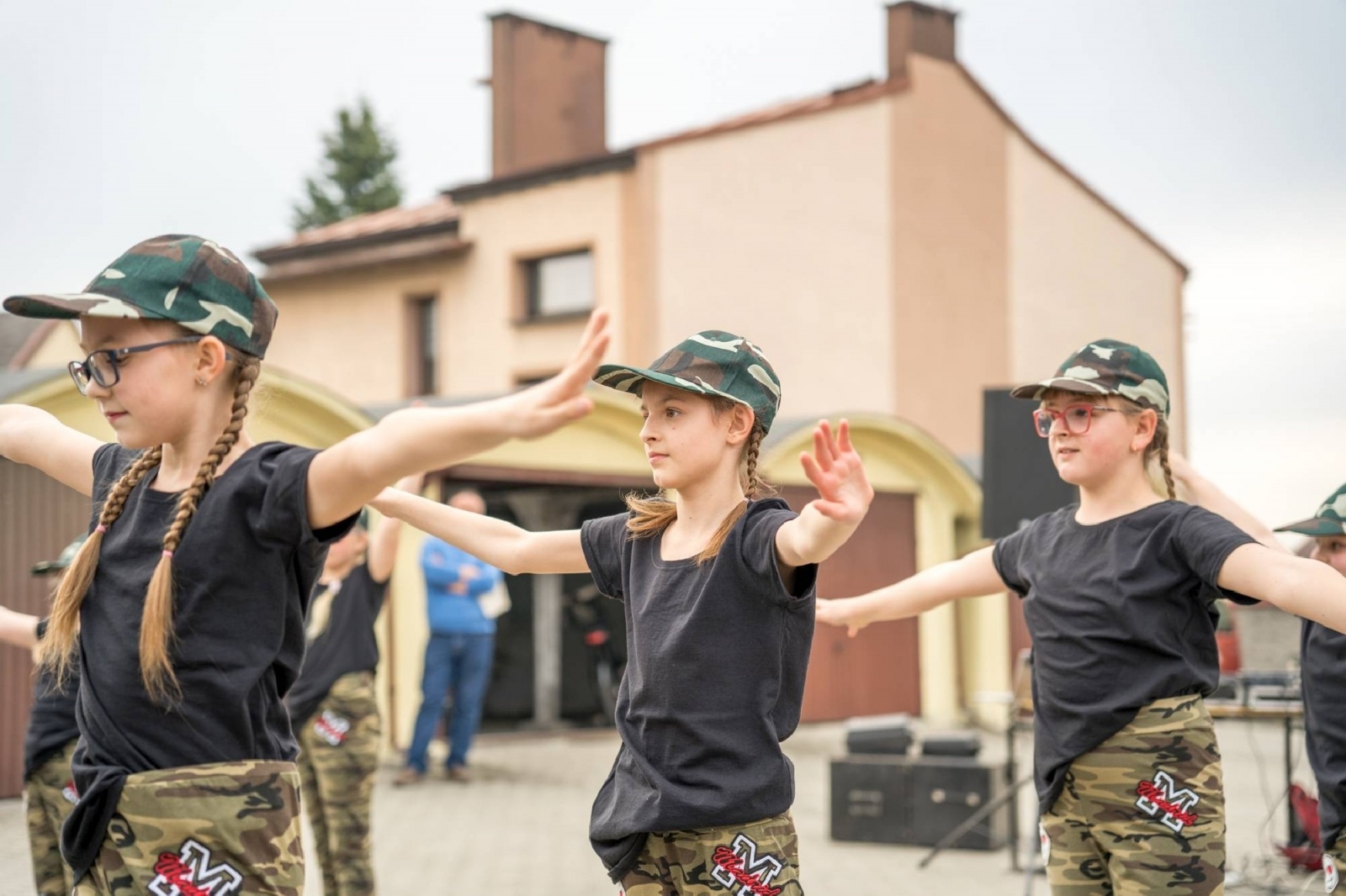 Zdjęcie w galerii na portalu naszraciborz.pl: Majówka na farskim placu w Krzanowicach [FOTO] wiadomości z regionu