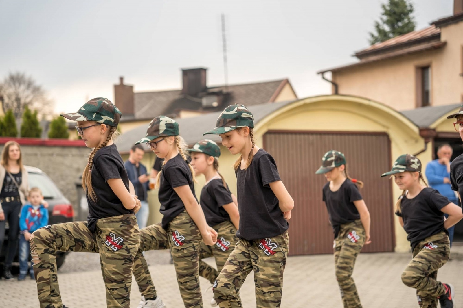 Zdjęcie w galerii na portalu naszraciborz.pl: Majówka na farskim placu w Krzanowicach [FOTO] wiadomości z regionu