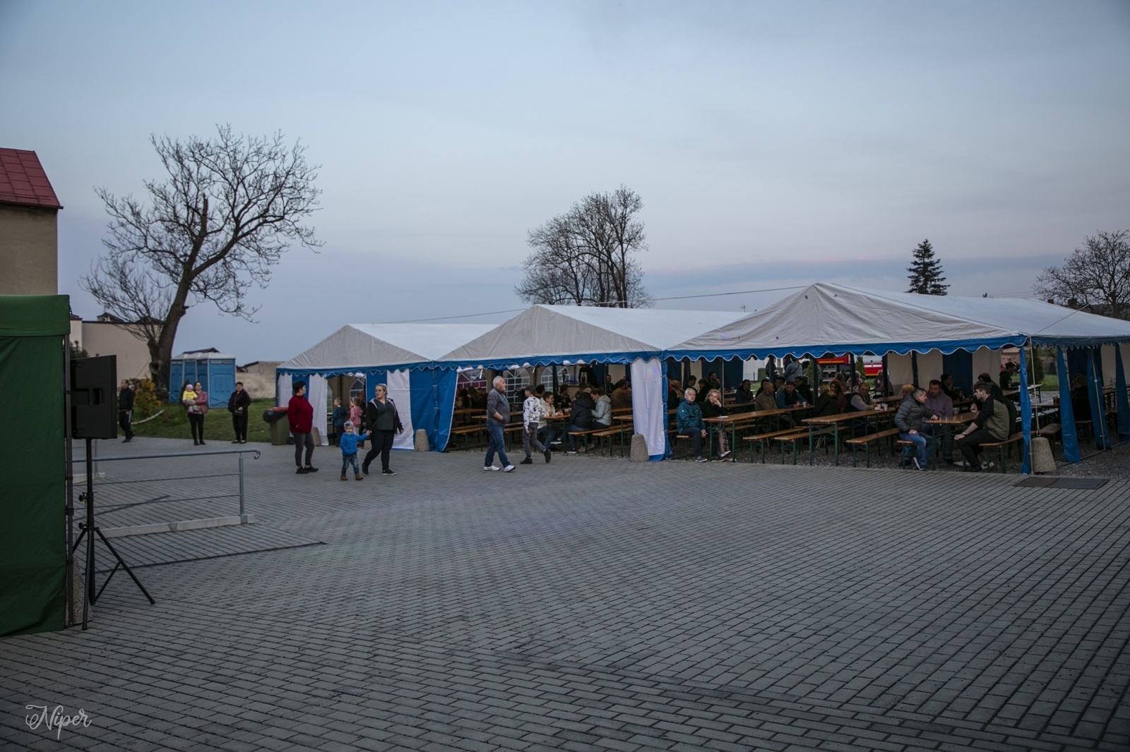 Zdjęcie w galerii na portalu naszraciborz.pl: Majówka na farskim placu w Krzanowicach [FOTO] wiadomości z regionu