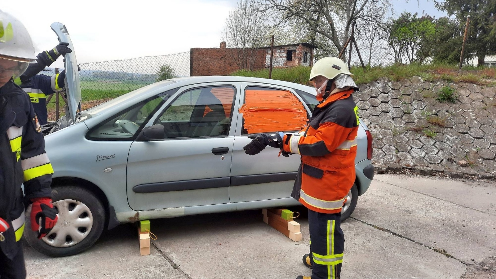 Zdjęcie w galerii na portalu naszraciborz.pl: W Bojanowie bez nudy na św. Floriana [FOTO] wiadomości z regionu