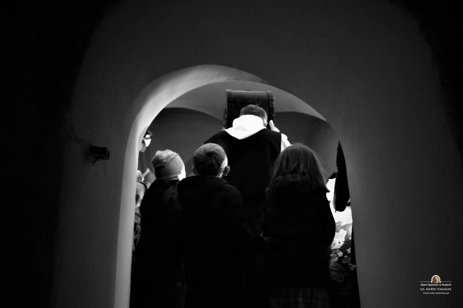 Zdjęcie w galerii na portalu naszraciborz.pl: Dreszczyk emocji i tajemnice. Nocne szukanie skarbu w Rudach wiadomości z regionu