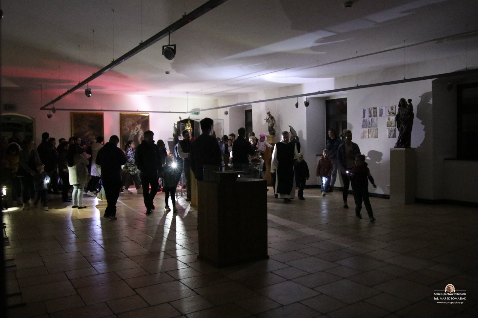 Zdjęcie w galerii na portalu naszraciborz.pl: Dreszczyk emocji i tajemnice. Nocne szukanie skarbu w Rudach wiadomości z regionu