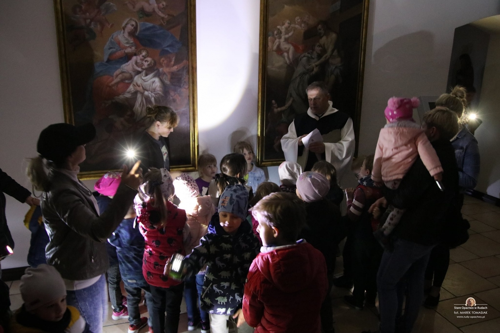 Zdjęcie w galerii na portalu naszraciborz.pl: Dreszczyk emocji i tajemnice. Nocne szukanie skarbu w Rudach wiadomości z regionu