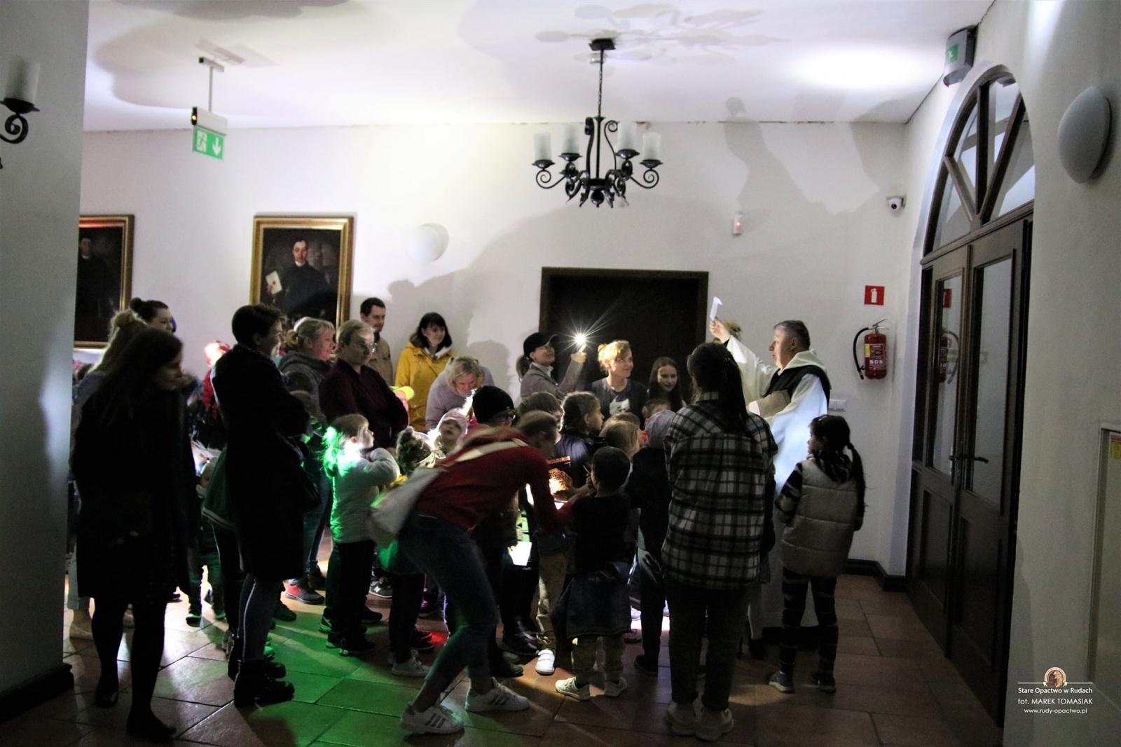 Zdjęcie w galerii na portalu naszraciborz.pl: Dreszczyk emocji i tajemnice. Nocne szukanie skarbu w Rudach wiadomości z regionu