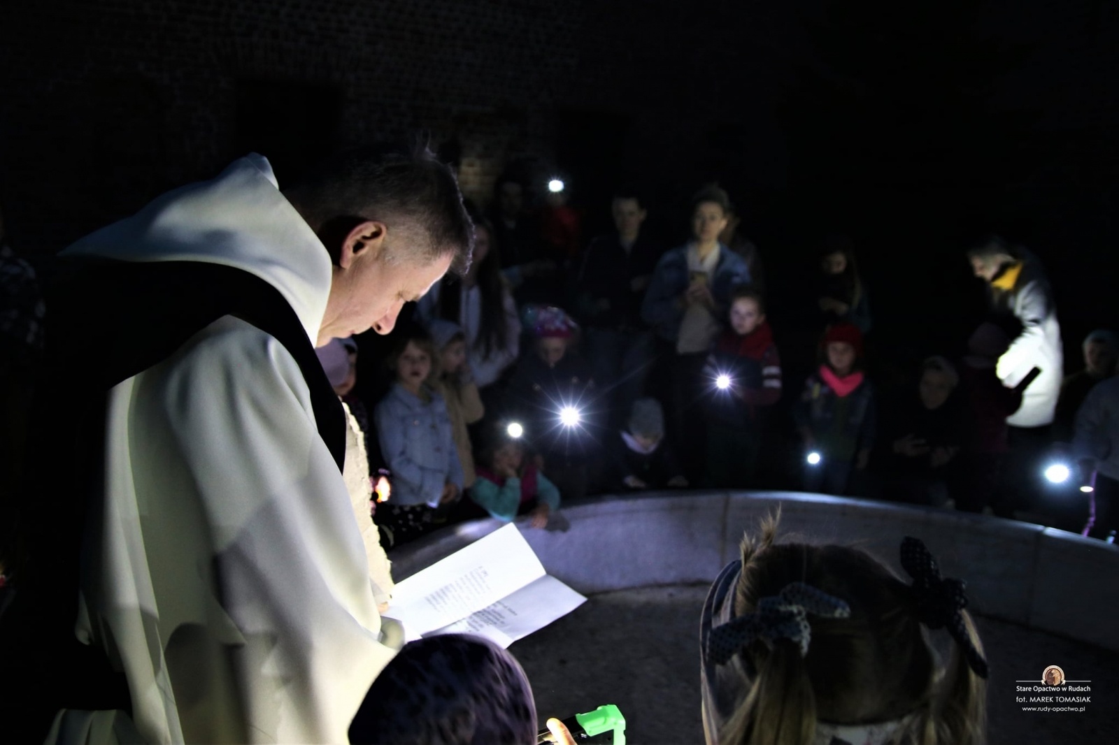 Zdjęcie w galerii na portalu naszraciborz.pl: Dreszczyk emocji i tajemnice. Nocne szukanie skarbu w Rudach wiadomości z regionu