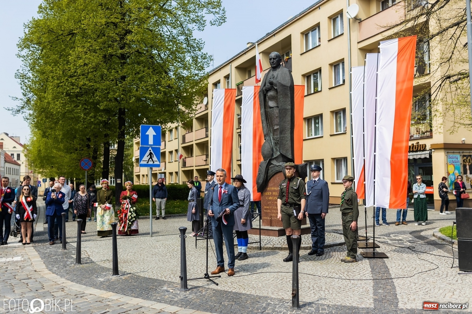 Zdjęcie w galerii na portalu naszraciborz.pl: Raciborskie obchody Święta Trzeciego Maja [FOTO i WIDEO] wiadomości z regionu