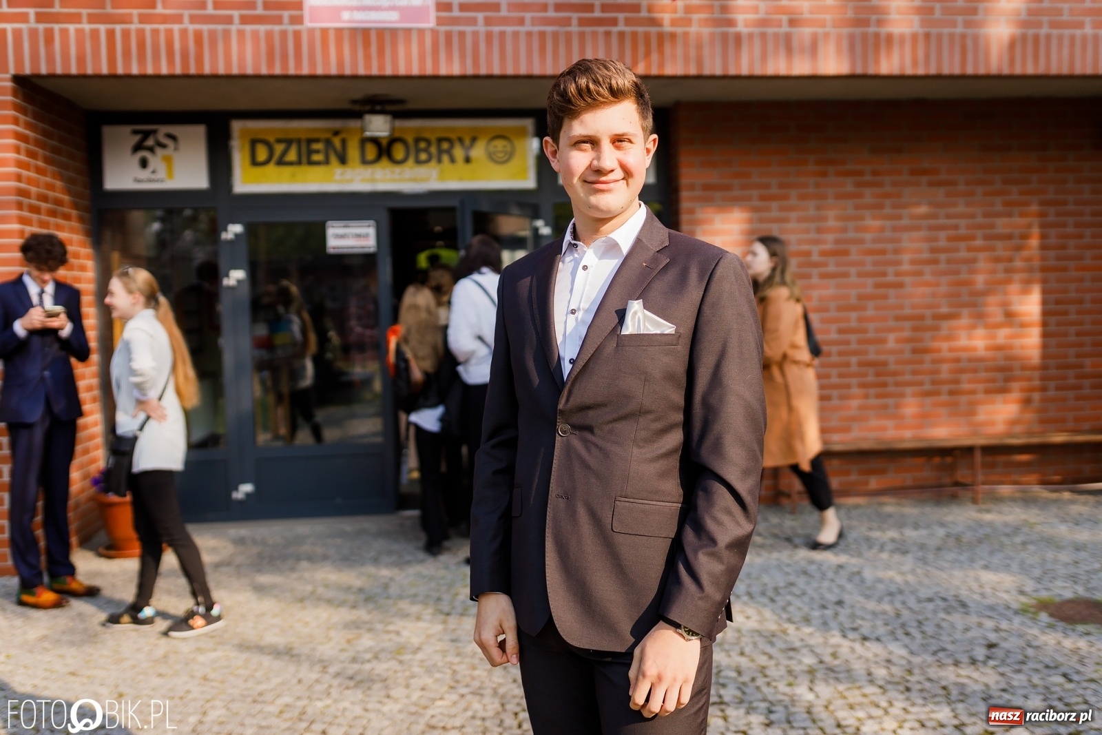 Zdjęcie w galerii na portalu naszraciborz.pl: Pomiędzy stresem i luzem. Dziś początek maturalnego maratonu [ZSO nr 1] wiadomości z regionu