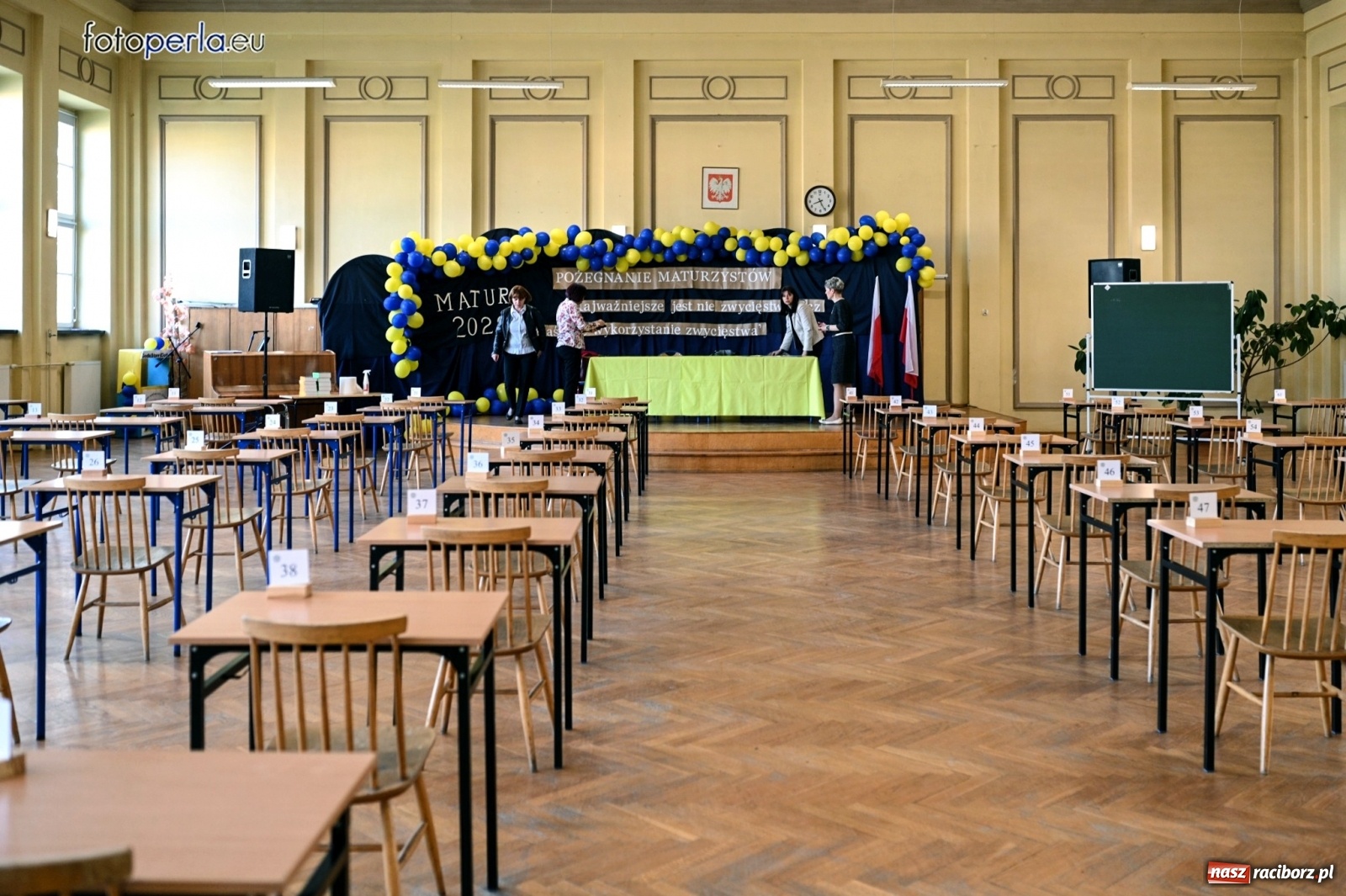 Zdjęcie w galerii na portalu naszraciborz.pl: Pan Tadeusz, Noce i dnie oraz Najkrótsza definicja życia na maturze z polskiego [FOTO z EKONOMIKA] wiadomości z regionu