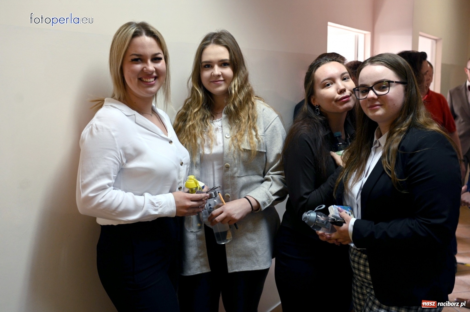 Zdjęcie w galerii na portalu naszraciborz.pl: Pan Tadeusz, Noce i dnie oraz Najkrótsza definicja życia na maturze z polskiego [FOTO z EKONOMIKA] wiadomości z regionu