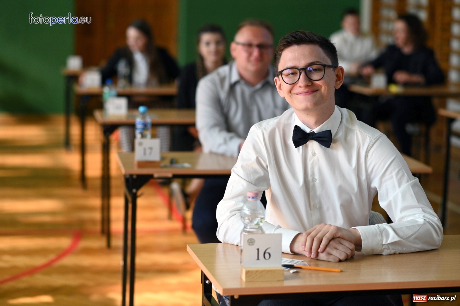 Zdjęcie w galerii na portalu naszraciborz.pl: Pan Tadeusz, Noce i dnie oraz Najkrótsza definicja życia na maturze z polskiego [FOTO z EKONOMIKA] wiadomości z regionu