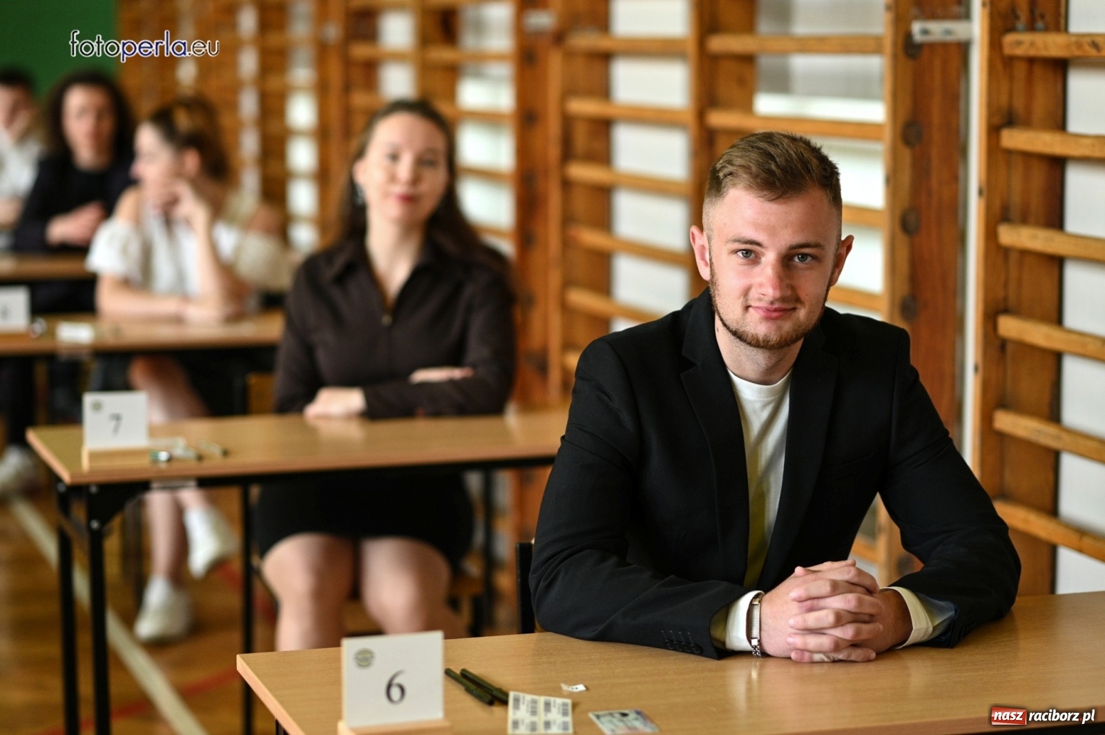 Zdjęcie w galerii na portalu naszraciborz.pl: Pan Tadeusz, Noce i dnie oraz Najkrótsza definicja życia na maturze z polskiego [FOTO z EKONOMIKA] wiadomości z regionu