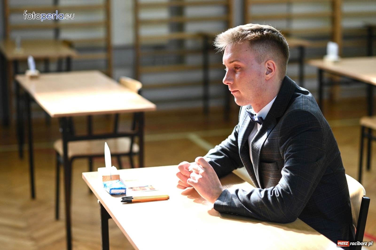 Zdjęcie w galerii na portalu naszraciborz.pl: Pan Tadeusz, Noce i dnie oraz Najkrótsza definicja życia na maturze z polskiego [FOTO z EKONOMIKA] wiadomości z regionu