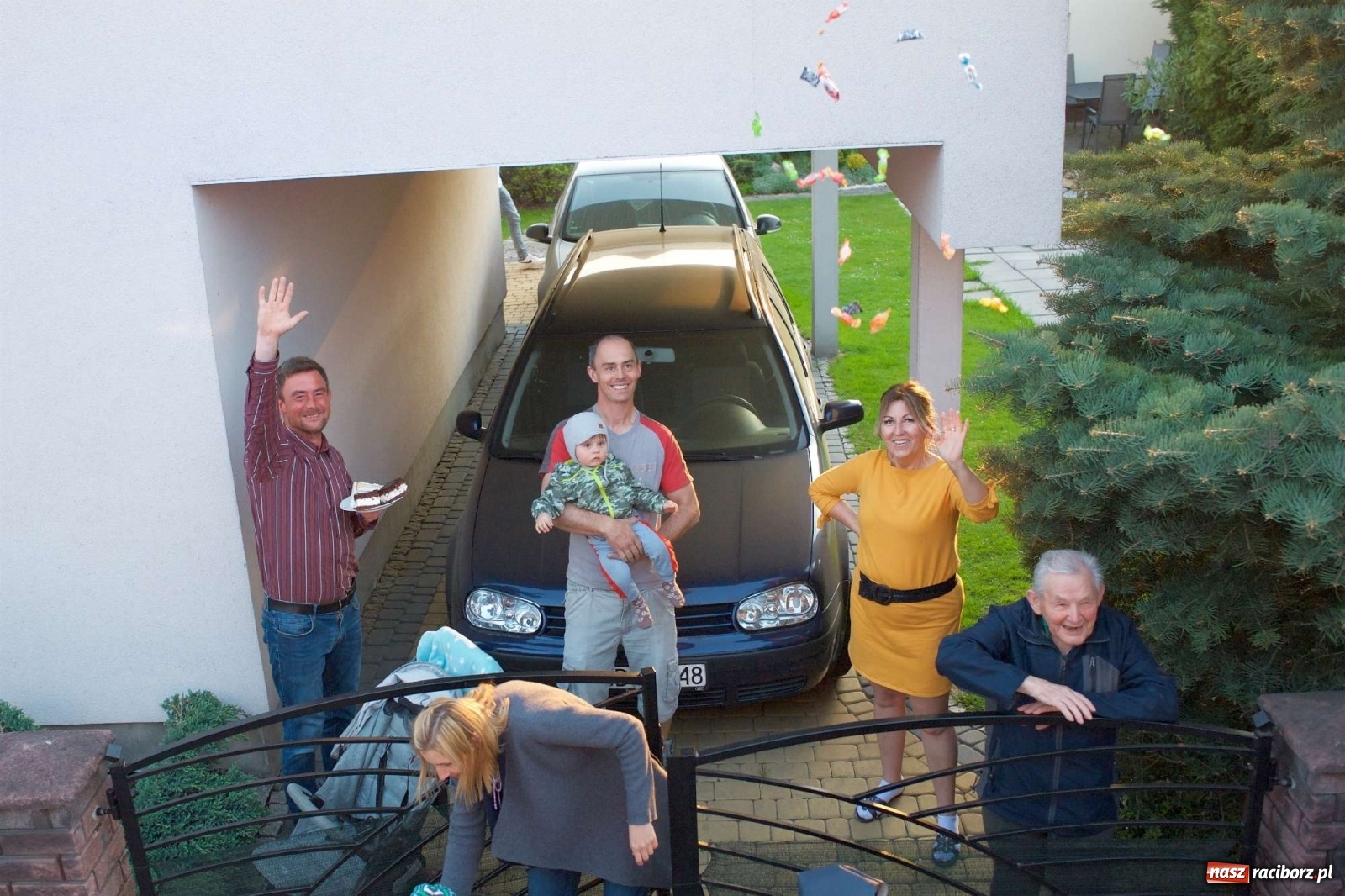 Zdjęcie w galerii na portalu naszraciborz.pl: Tworków pełen uśmiechu, czyli słodkie wspomnienie św. Floriana wiadomości z regionu