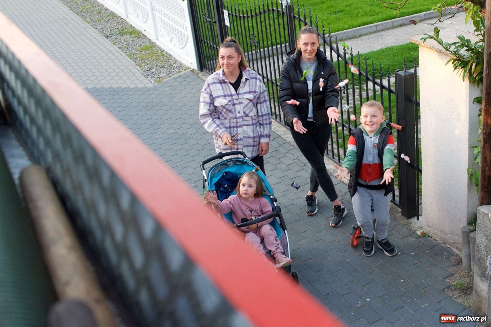 Zdjęcie w galerii na portalu naszraciborz.pl: Tworków pełen uśmiechu, czyli słodkie wspomnienie św. Floriana wiadomości z regionu