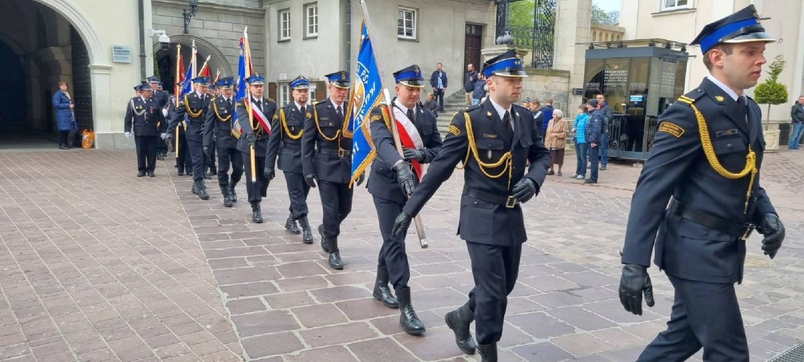 Zdjęcie w galerii na portalu naszraciborz.pl: Strażackie święto na Jasnej Górze z udziałem strażaków z naszego regionu wiadomości z regionu
