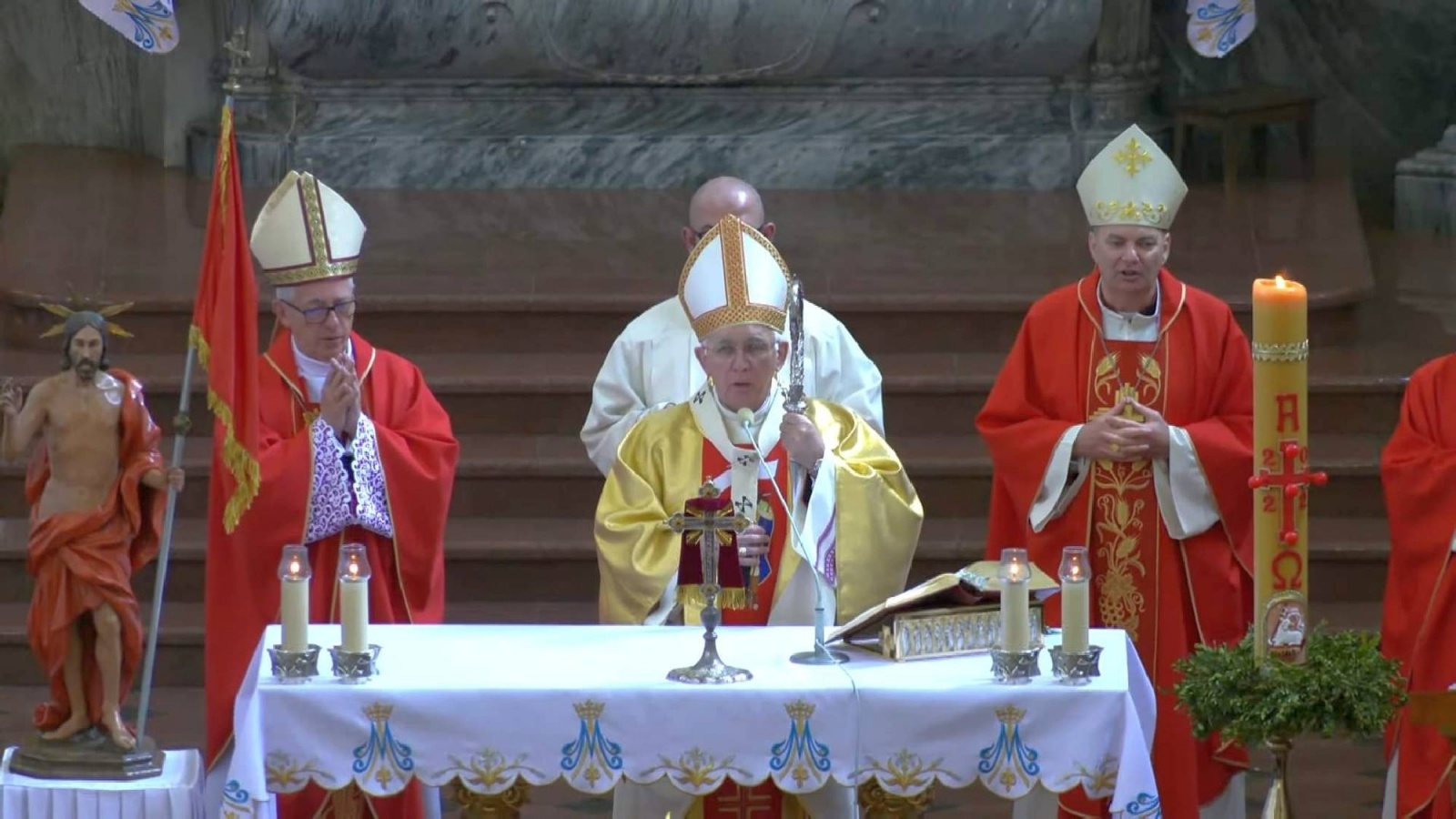 Zdjęcie w galerii na portalu naszraciborz.pl: Strażackie święto na Jasnej Górze z udziałem strażaków z naszego regionu wiadomości z regionu