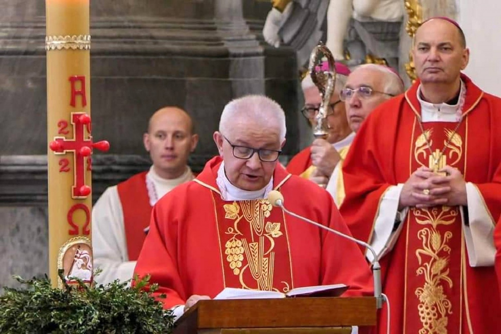 Zdjęcie w galerii na portalu naszraciborz.pl: Strażackie święto na Jasnej Górze z udziałem strażaków z naszego regionu wiadomości z regionu