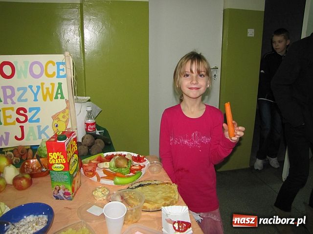 Zdjęcie w galerii na portalu naszraciborz.pl: Zdrowo i smakowicie w SP1 wiadomości z regionu