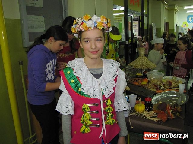 Zdjęcie w galerii na portalu naszraciborz.pl: Zdrowo i smakowicie w SP1 wiadomości z regionu