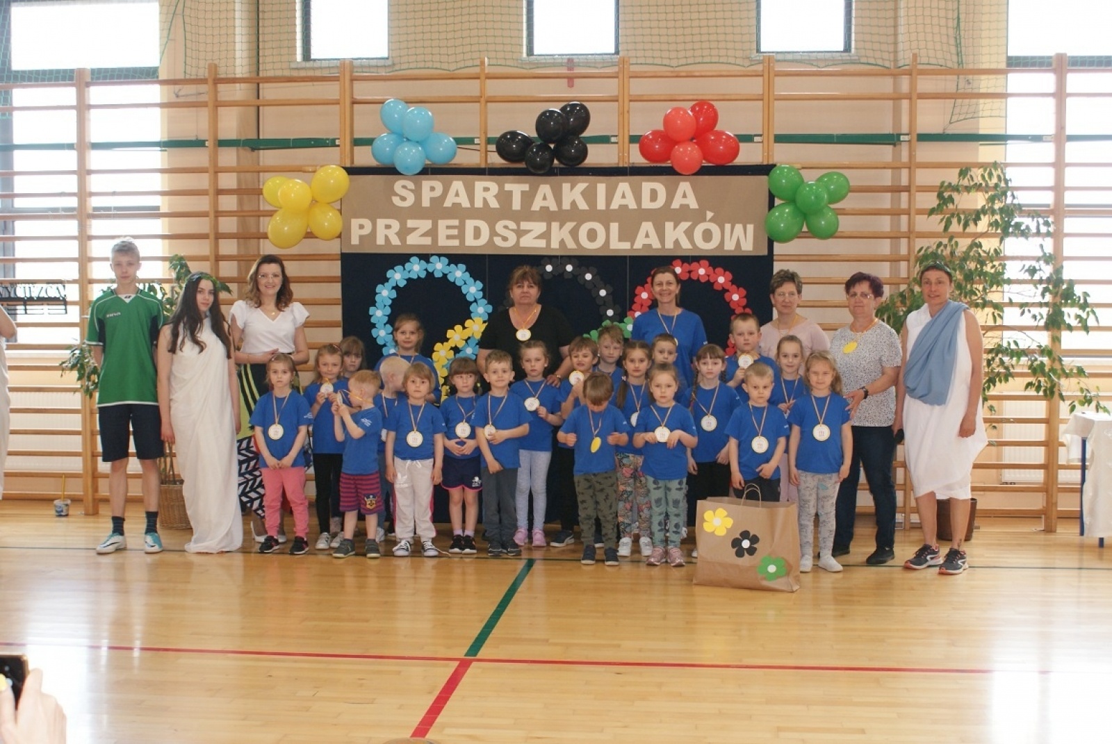 Zdjęcie w galerii na portalu naszraciborz.pl: 170 maluchów na spartakiadzie w Rudniku [FOTO] wiadomości z regionu