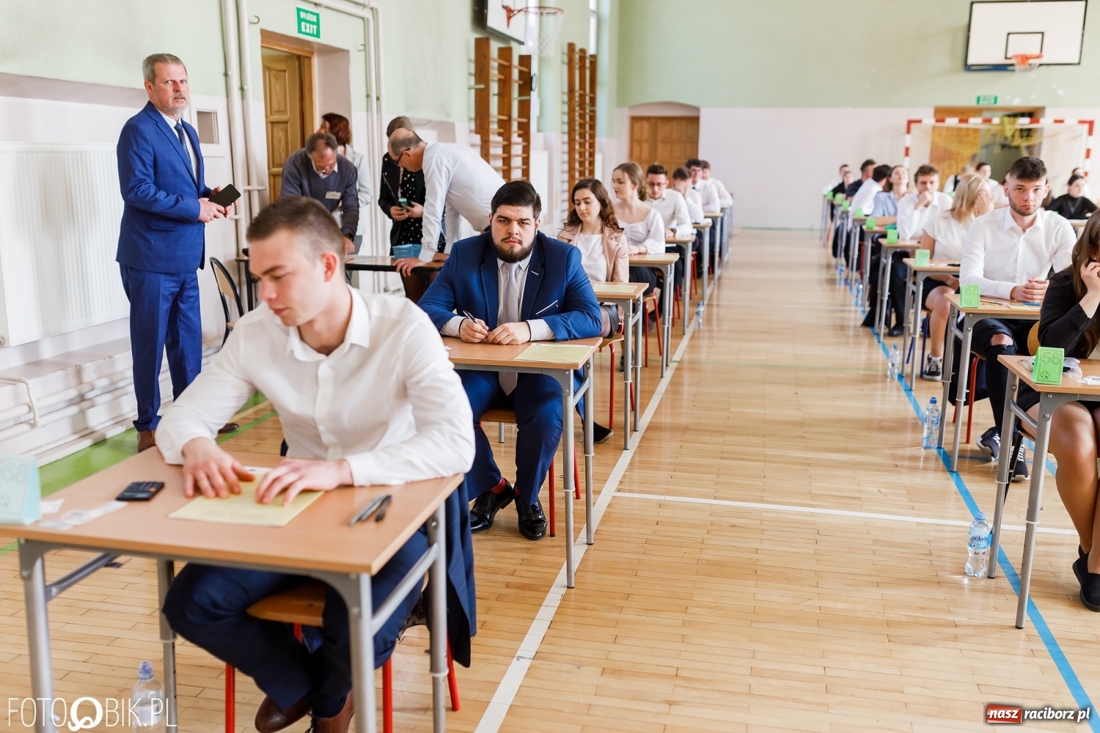 Zdjęcie w galerii na portalu naszraciborz.pl: Dla maturzystów to chwila prawdy. Dziś egzamin z matematyki [CKZiU nr 1] wiadomości z regionu