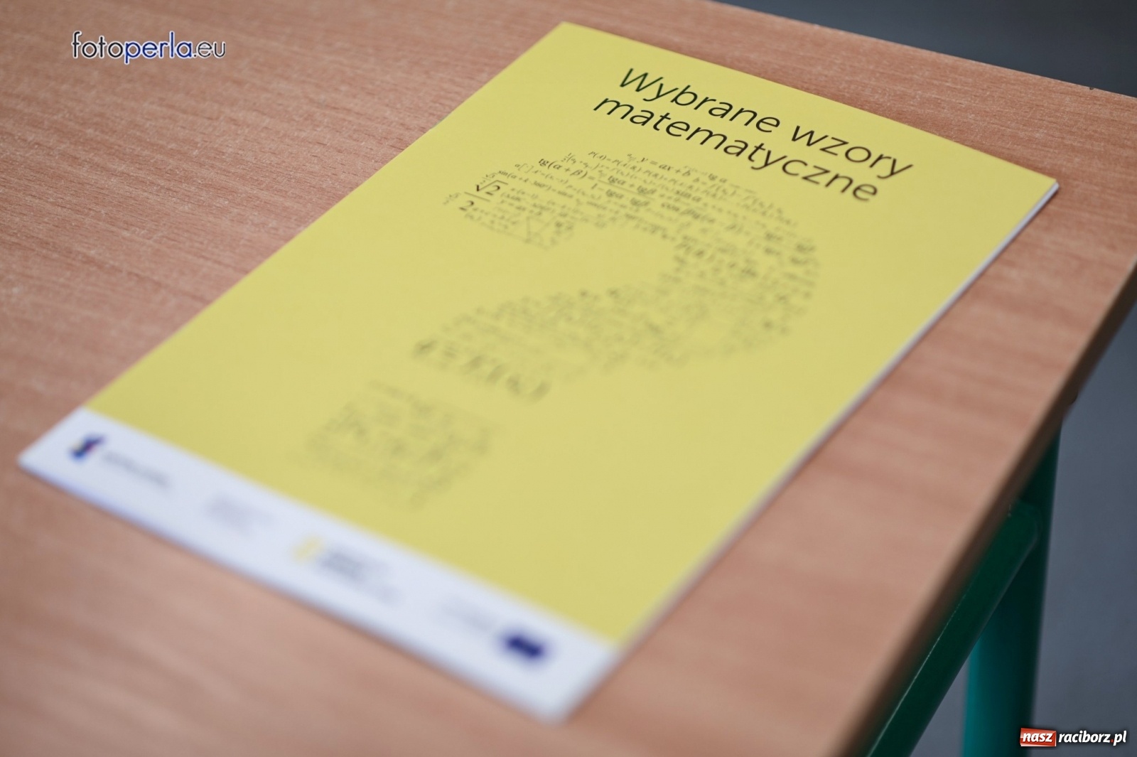 Zdjęcie w galerii na portalu naszraciborz.pl: Humory rankiem dopisywały [matura w II LO] wiadomości z regionu