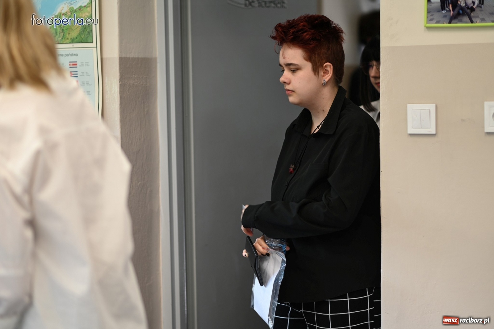 Zdjęcie w galerii na portalu naszraciborz.pl: Humory rankiem dopisywały [matura w II LO] wiadomości z regionu