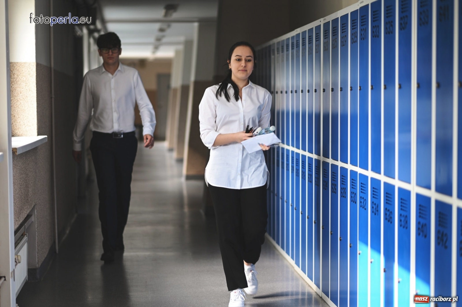 Zdjęcie w galerii na portalu naszraciborz.pl: Humory rankiem dopisywały [matura w II LO] wiadomości z regionu