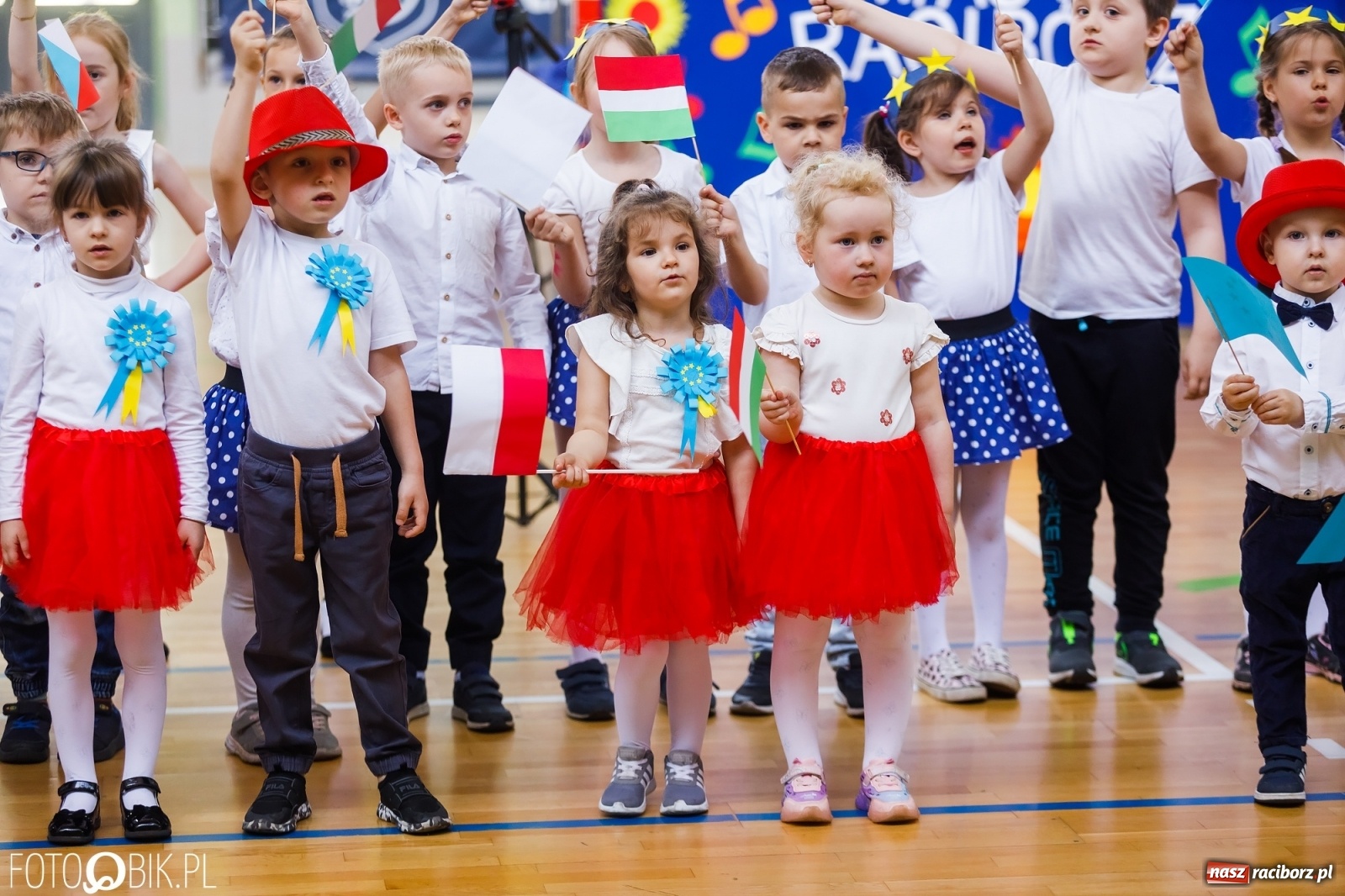 Zdjęcie w galerii na portalu naszraciborz.pl: Festiwal Twórczości Dziecięcej w Arenie Rafako wiadomości z regionu