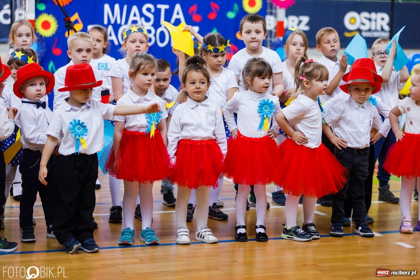 Zdjęcie w galerii na portalu naszraciborz.pl: Festiwal Twórczości Dziecięcej w Arenie Rafako wiadomości z regionu