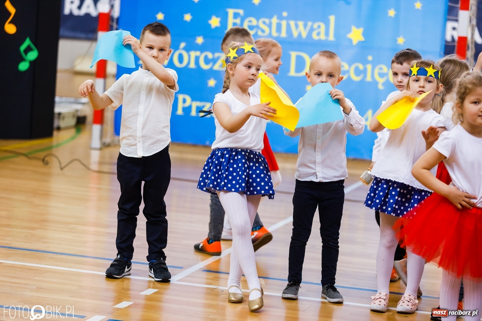 Zdjęcie w galerii na portalu naszraciborz.pl: Festiwal Twórczości Dziecięcej w Arenie Rafako wiadomości z regionu