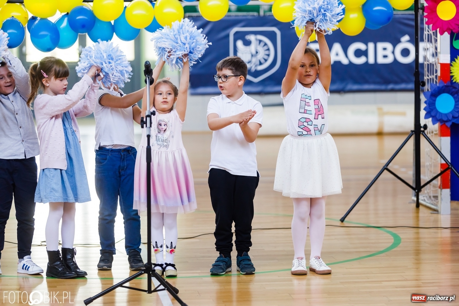 Zdjęcie w galerii na portalu naszraciborz.pl: Festiwal Twórczości Dziecięcej w Arenie Rafako wiadomości z regionu