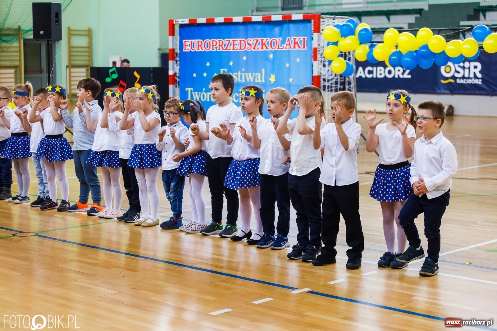 Zdjęcie w galerii na portalu naszraciborz.pl: Festiwal Twórczości Dziecięcej w Arenie Rafako wiadomości z regionu