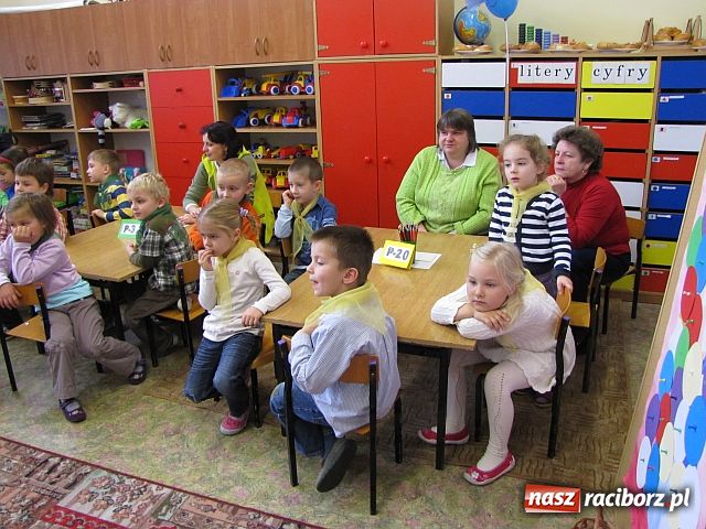 Zdjęcie w galerii na portalu naszraciborz.pl: Bajkowo i kolorowo w P 15 wiadomości z regionu