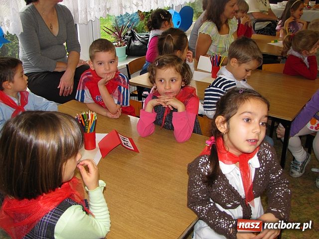 Zdjęcie w galerii na portalu naszraciborz.pl: Bajkowo i kolorowo w P 15 wiadomości z regionu