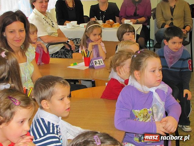 Zdjęcie w galerii na portalu naszraciborz.pl: Bajkowo i kolorowo w P 15 wiadomości z regionu