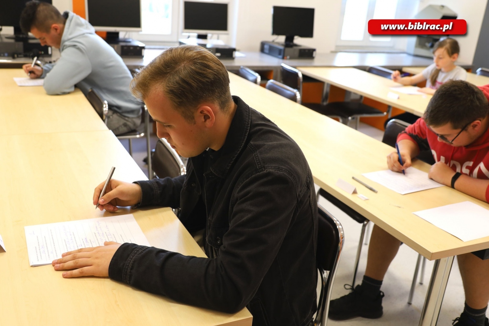 Zdjęcie w galerii na portalu naszraciborz.pl: Mateusz Waniczek najlepszym znawcą prozy Tolkiena wiadomości z regionu