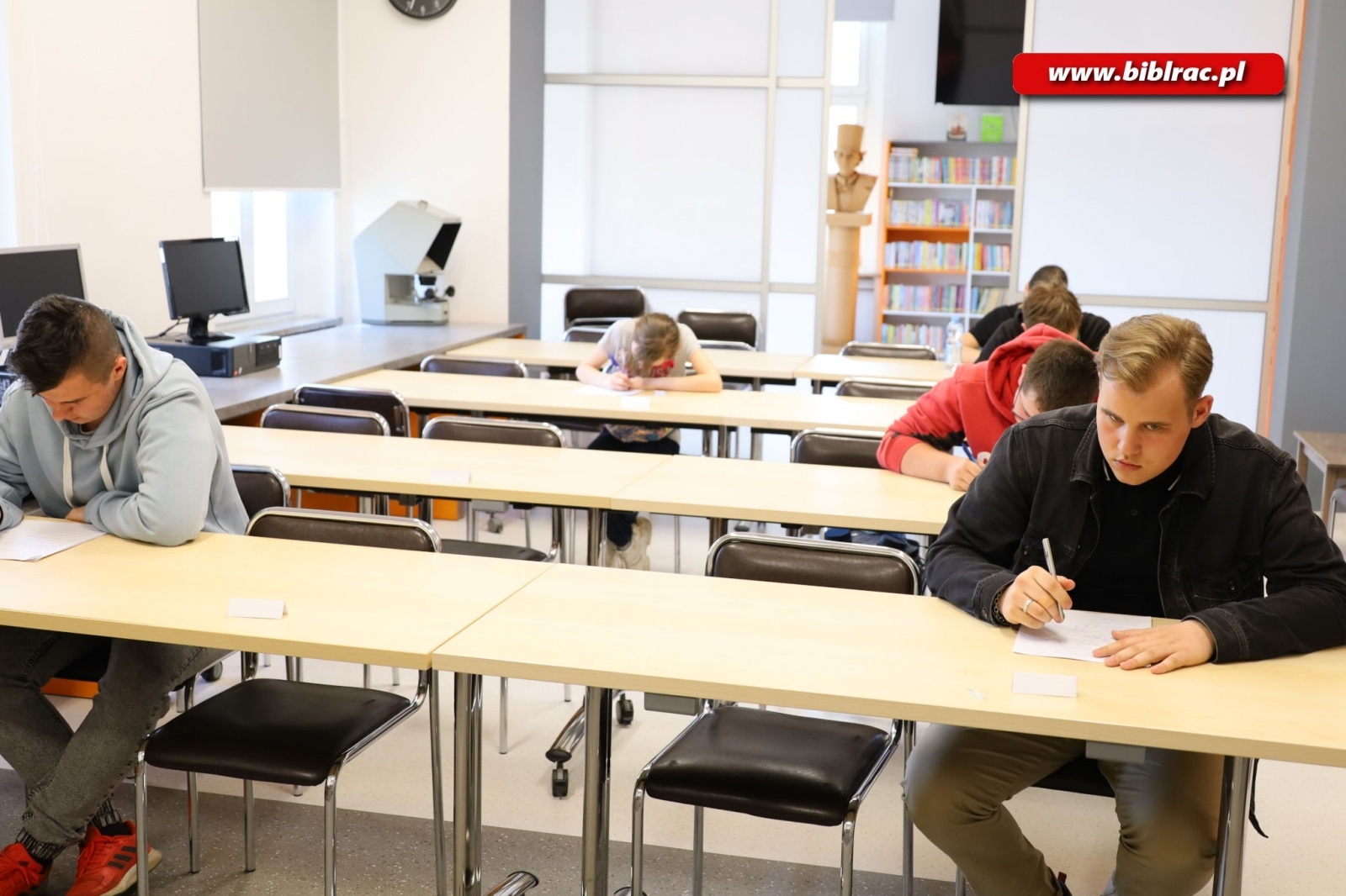 Zdjęcie w galerii na portalu naszraciborz.pl: Mateusz Waniczek najlepszym znawcą prozy Tolkiena wiadomości z regionu