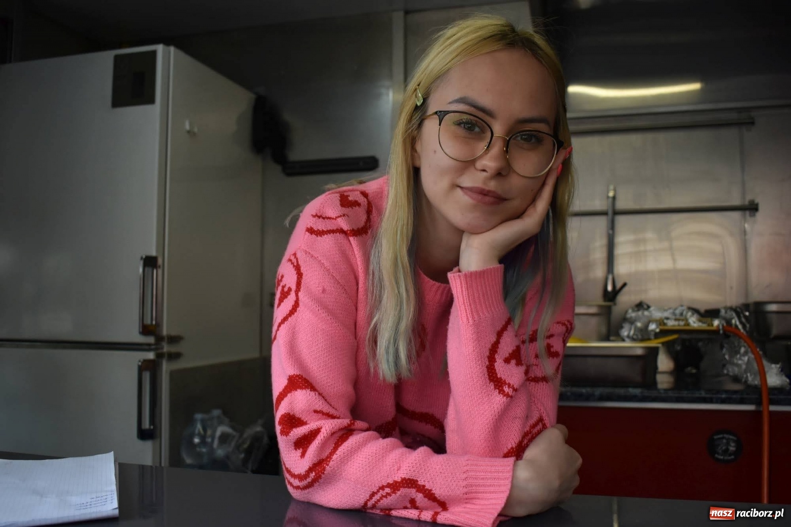 Zdjęcie w galerii na portalu naszraciborz.pl: Food trucki znów zagościły na zamku wiadomości z regionu